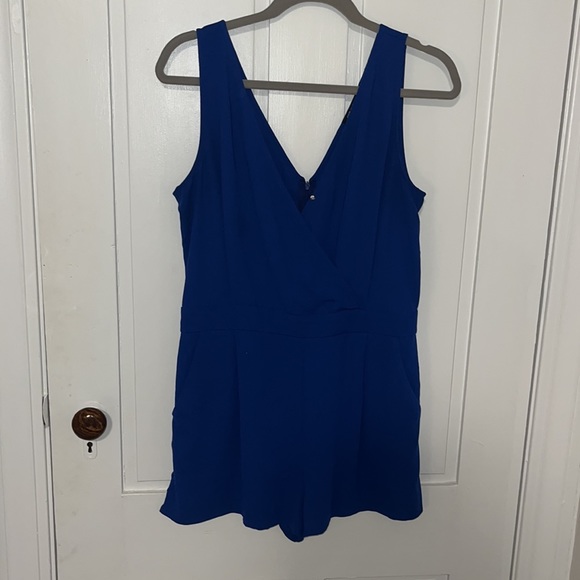 Cobalt blue romper - Picture 2 of 5